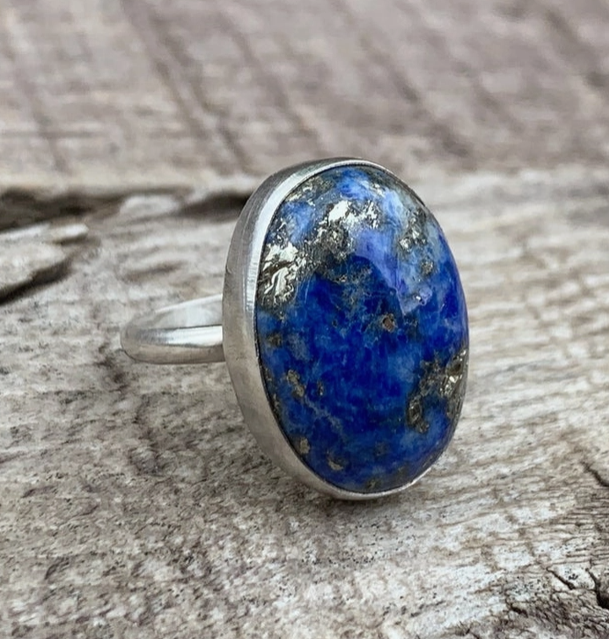 Oval Lapis Lazuli Ring