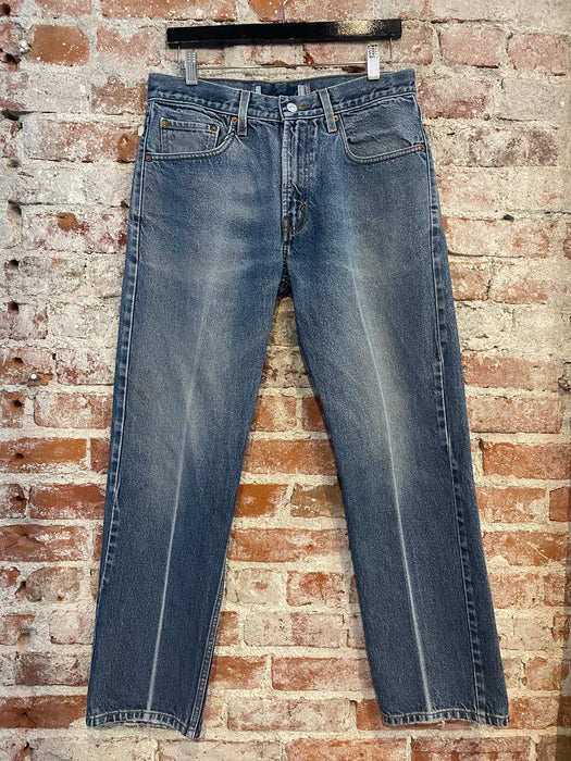 31"W x 29"L Vintage Levis 505 Pressed Medium Wash